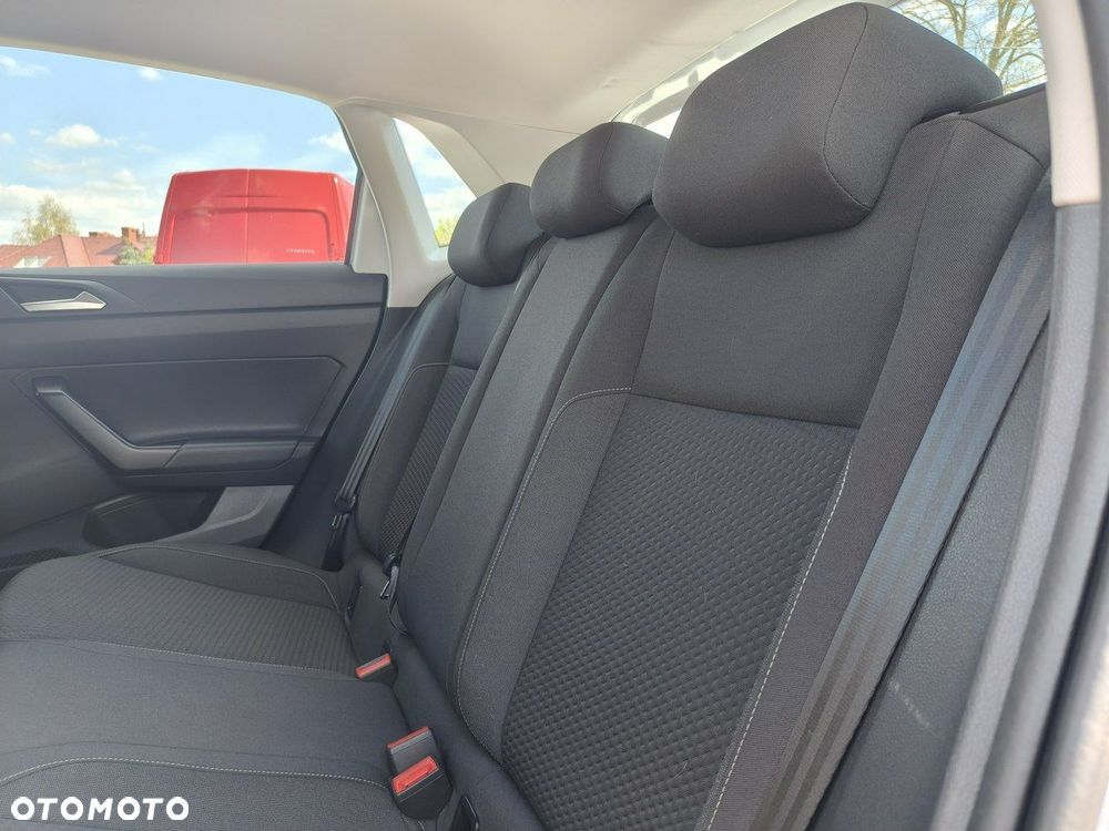 Volkswagen Polo 1.6 TDI SCR Trendline - 23