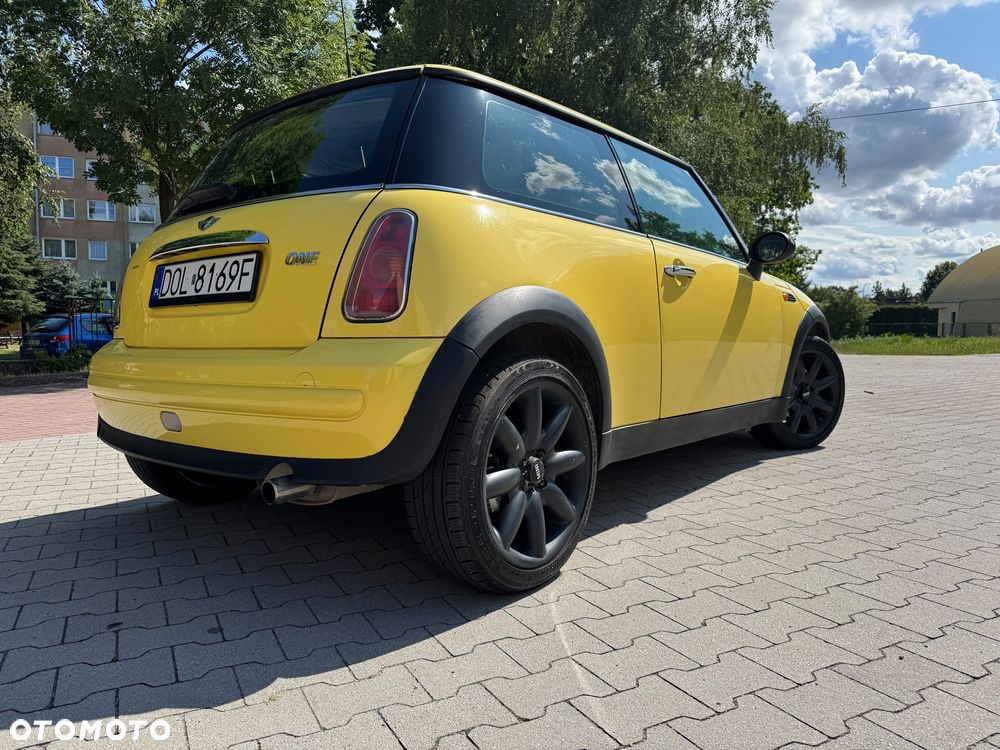 MINI ONE - 4