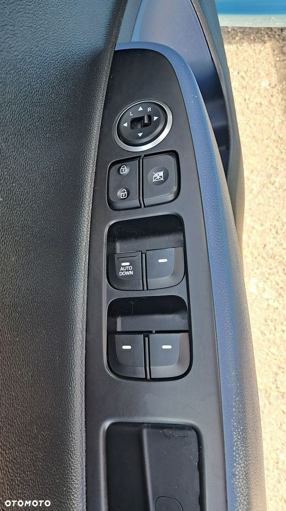 Hyundai i10 - 15