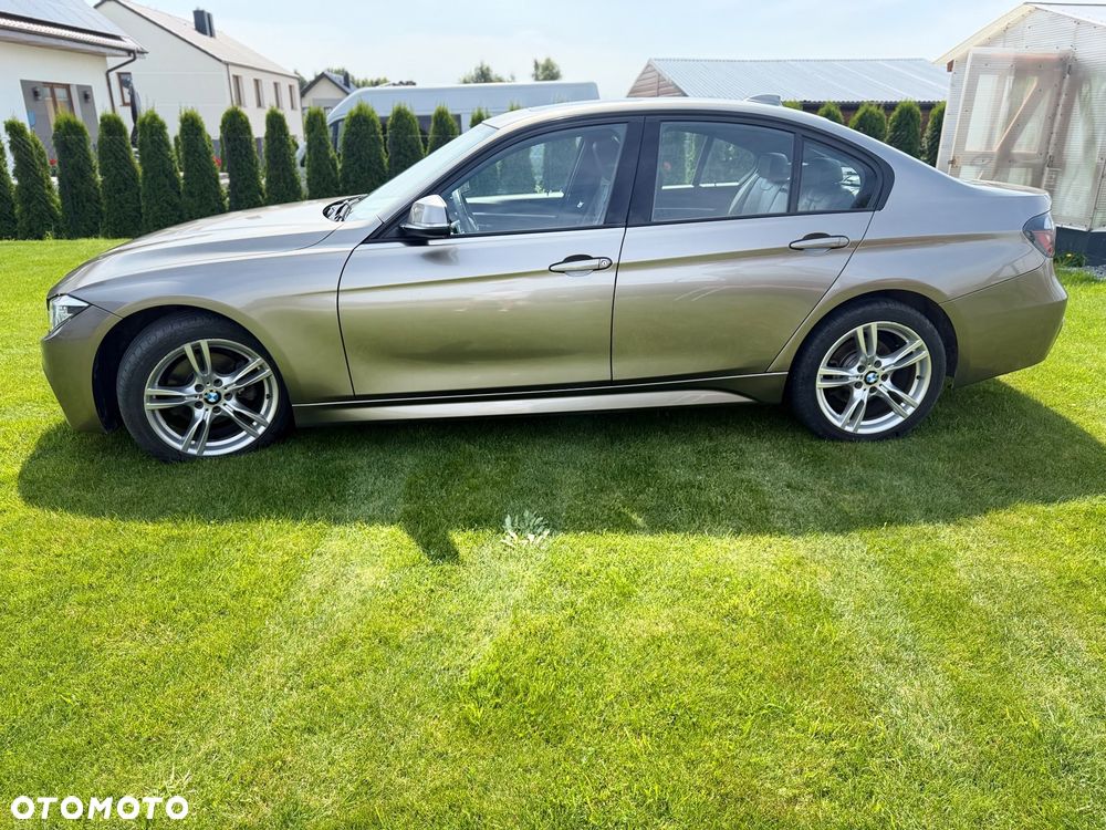 BMW Seria 3 328i Luxury Line - 4