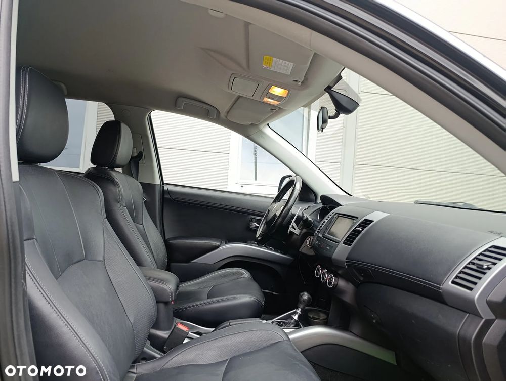 Peugeot 4007 2.2HDi Platinum - 23