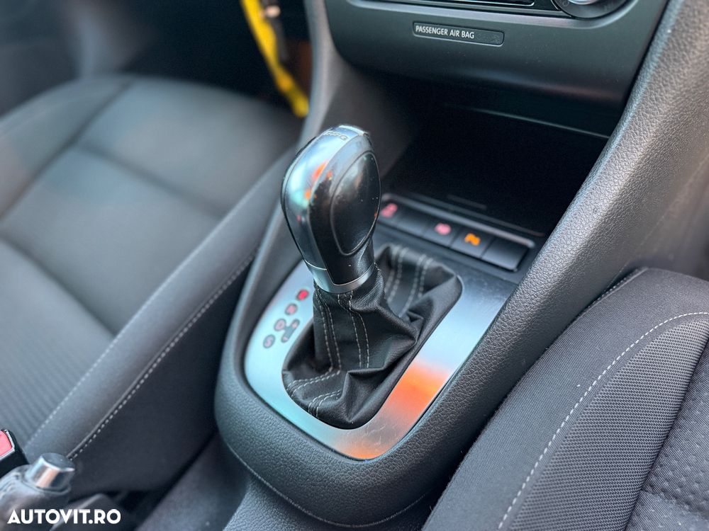 Volkswagen Golf 1.4 TSI DSG Team - 18