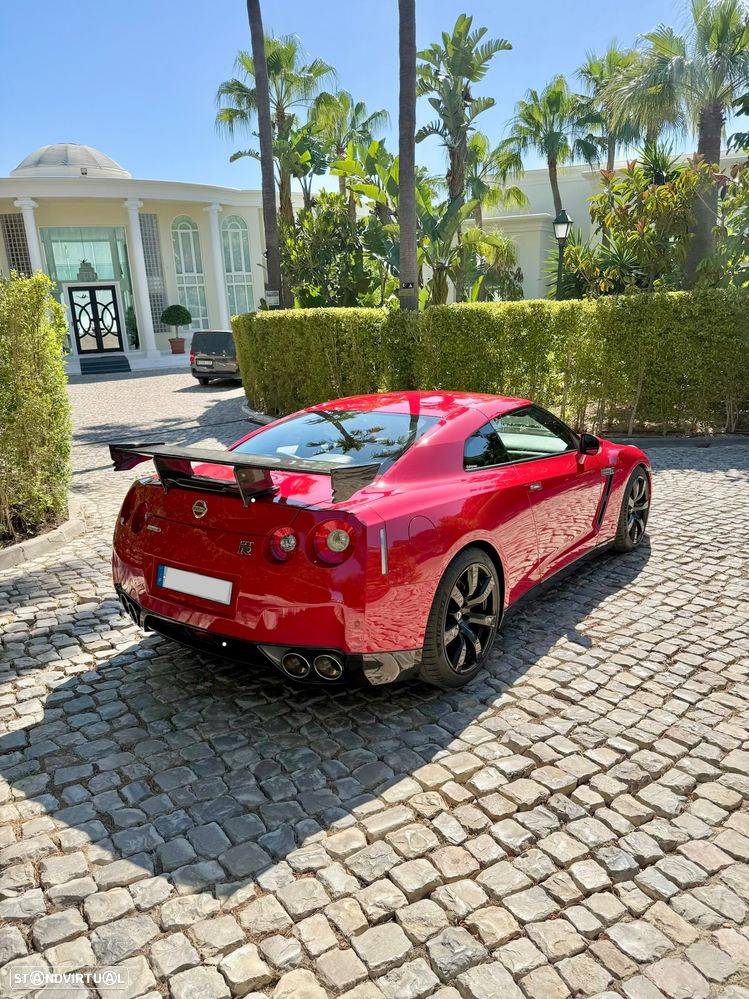 Nissan GT-R Black Edition - 10
