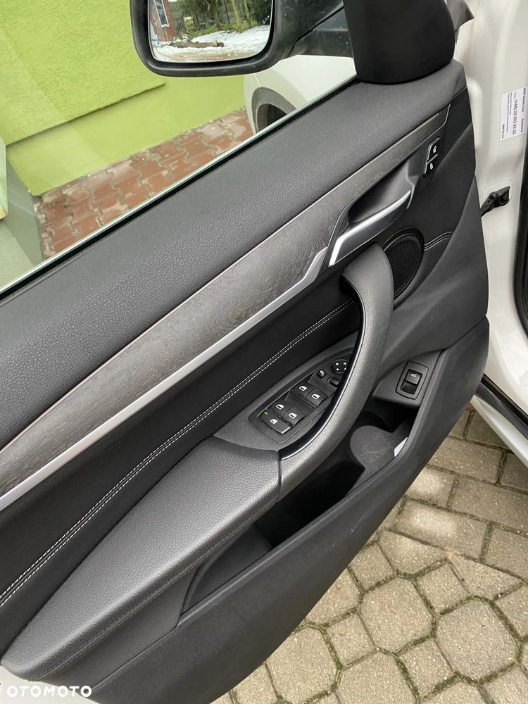 BMW X1 xDrive20d - 21