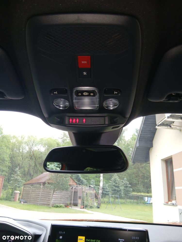 Peugeot 2008 1.2 PureTech Allure Pack S&S EAT8 - 16