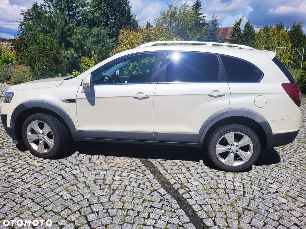 Chevrolet Captiva 2.2 D LTZ - 8