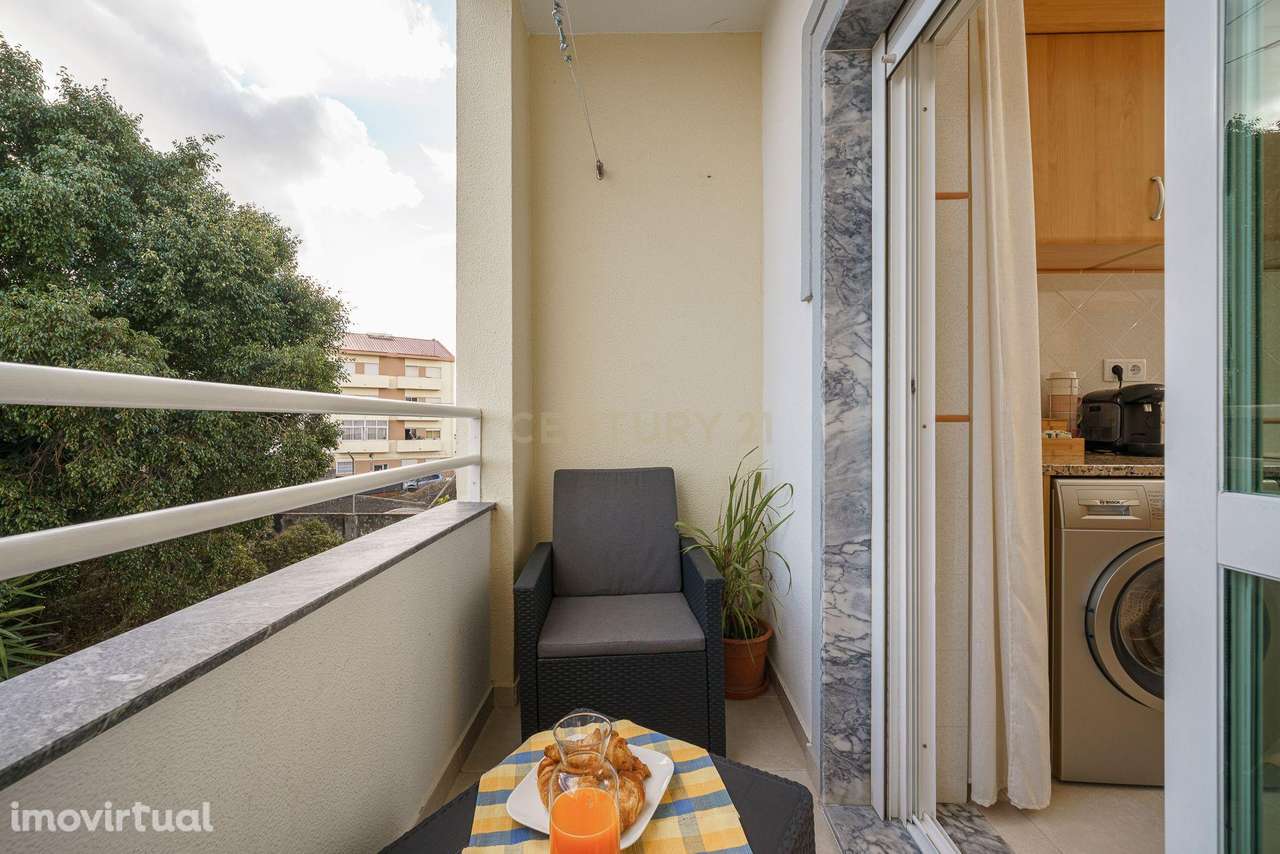 APARTAMENTO T3 COM ARRECADAÇÃO PARA VENDA EM S.SEBASTIÃO, SETÚBAL - Grande imagem: 5/17