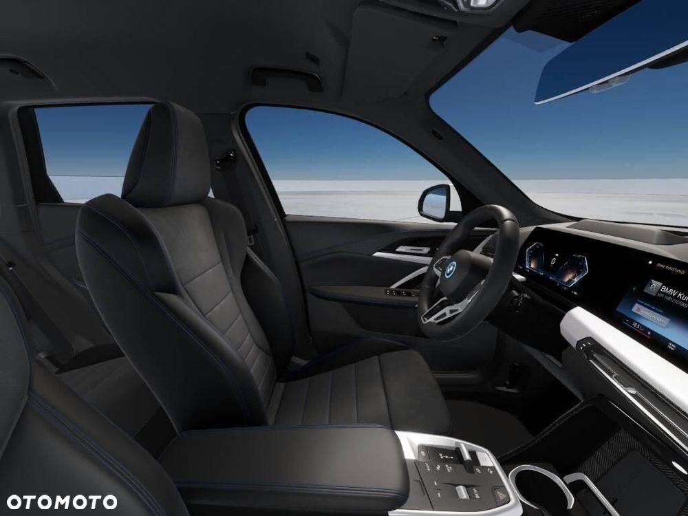 BMW iX1 eDrive20 66.5kWh M Sport Edition - 7