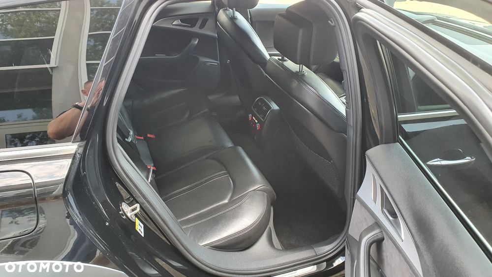 Audi A6 Allroad - 12