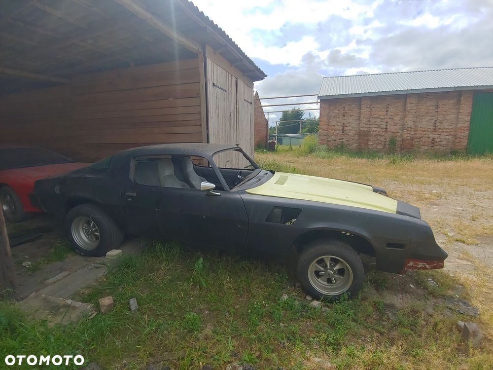 Chevrolet Camaro - 2