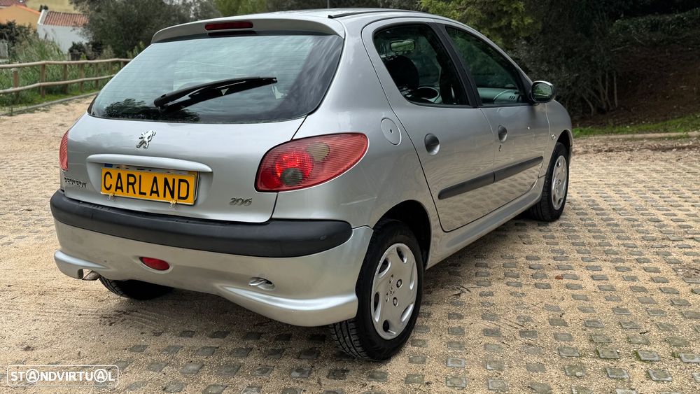 Peugeot 206 - 8