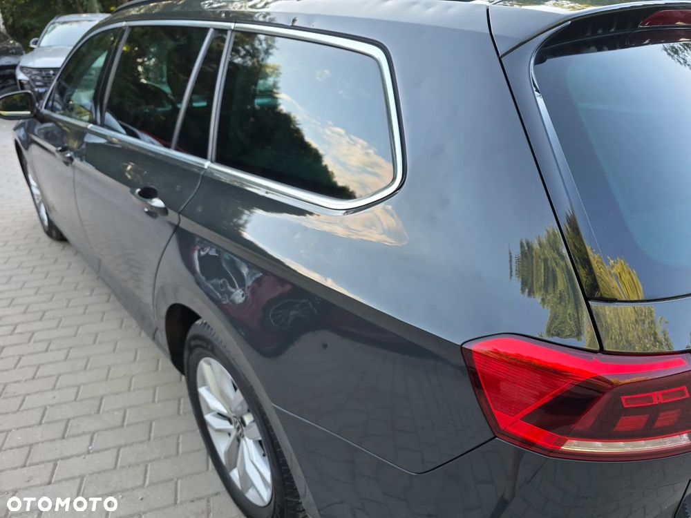 Volkswagen Passat 2.0 TDI SCR DSG Business - 12