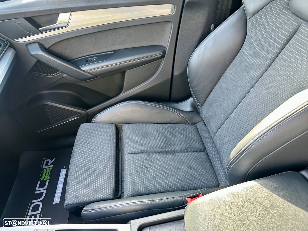 Audi Q5 55 TFSIe quattro S tronic S line - 36