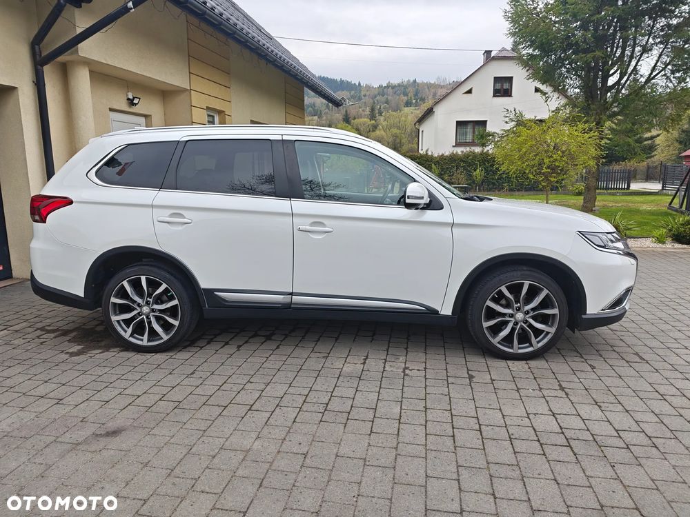Mitsubishi Outlander 2.0 4WD CVT Diamant Edition+ - 6