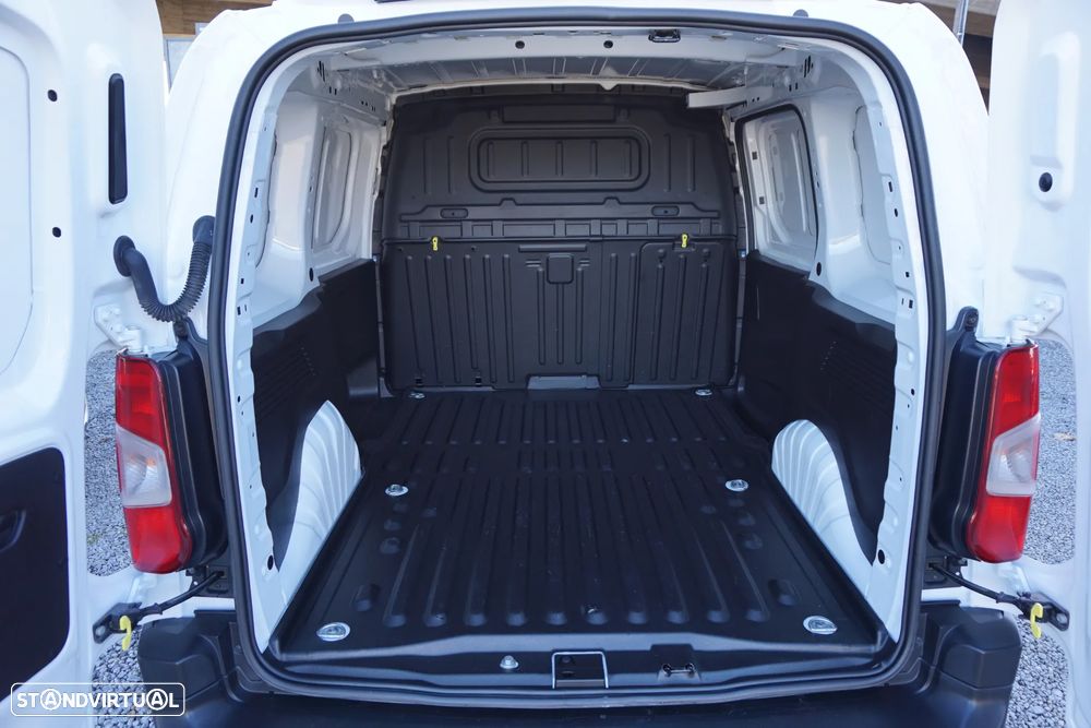 Opel Combo CDTI 102 Enjoy IVA dedutível - 16