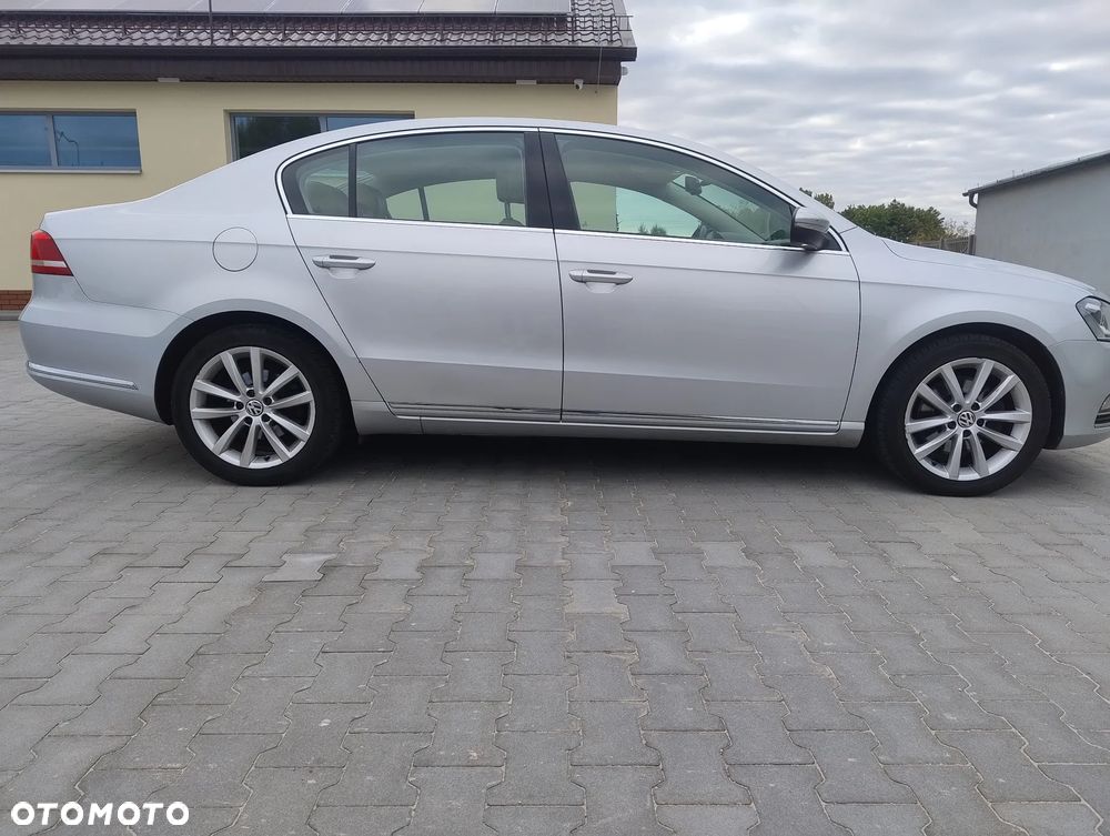 Volkswagen Passat 2.0 TDI Highline DSG - 2