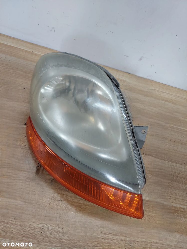 Lampa reflektor kierunek przód Trafic II Vivaro Primastar 01-07  Łuków części - 3