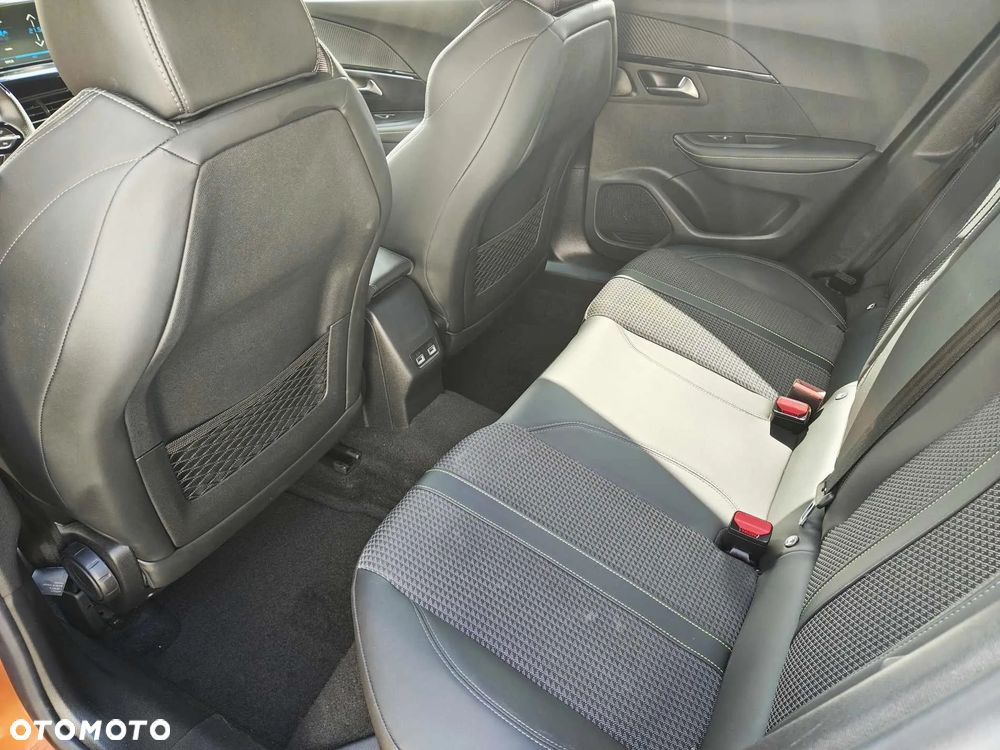 Peugeot 2008 1.2 PureTech GT Line S&S EAT8 - 12