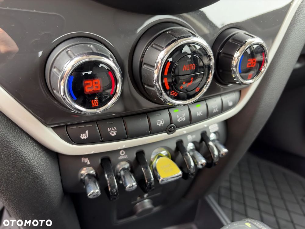 MINI Countryman - 24