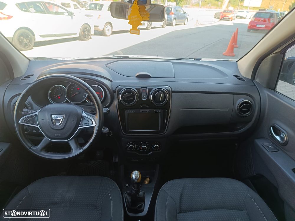 Dacia Lodgy 1.6 ECO-G Stepway 7L Bi-Fuel - 7