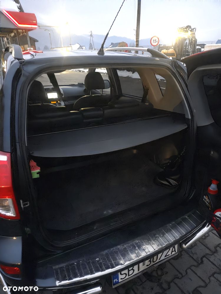 Toyota RAV4 - 5