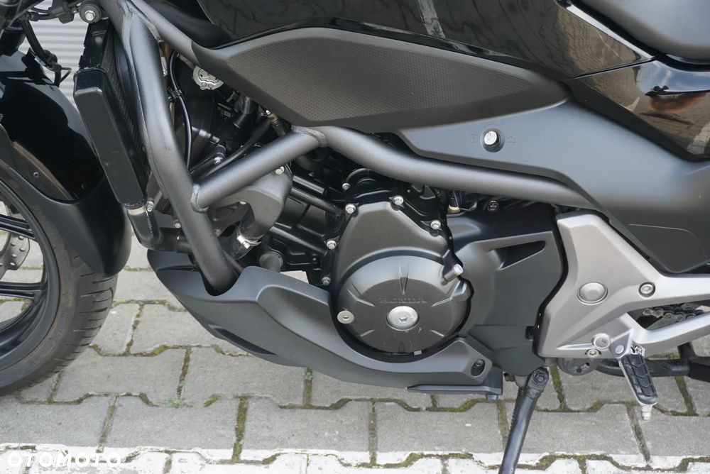 Honda NC - 16