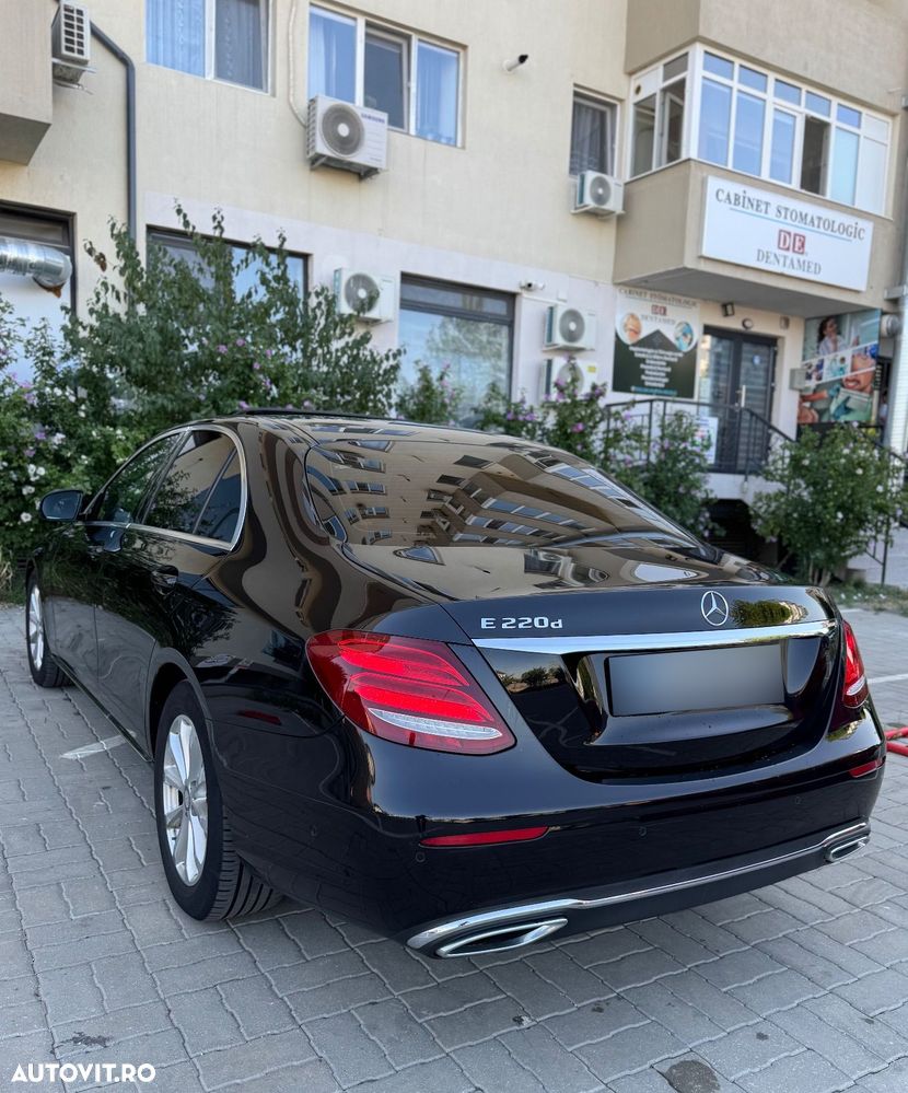 Mercedes-Benz E 220 d 9G-TRONIC - 27