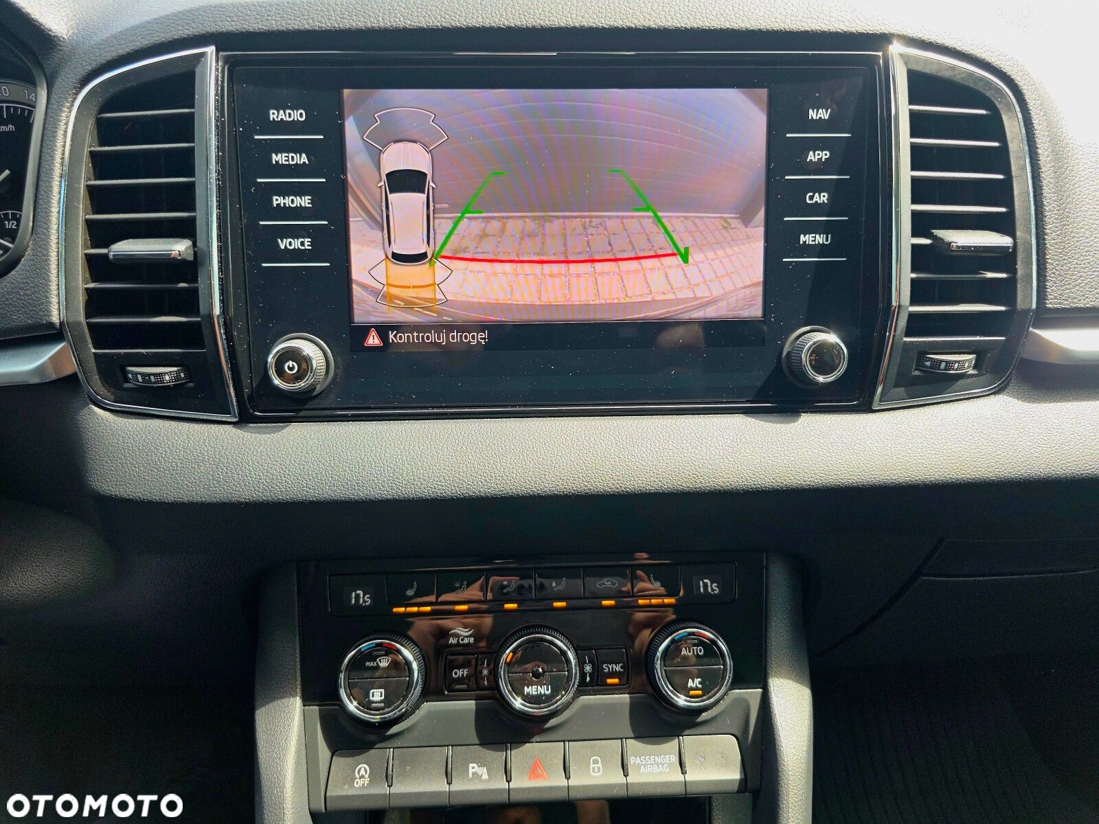 Skoda Karoq 1.5 TSI ACT 4x2 Style DSG - 20