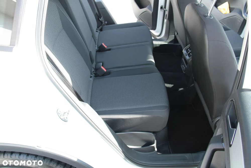 Volkswagen Tiguan - 21