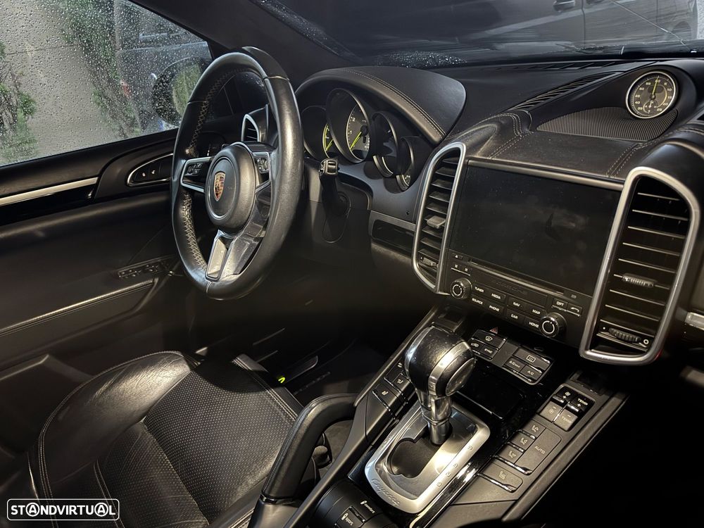 Porsche Cayenne S E-Hybrid Platinum Edition - 4