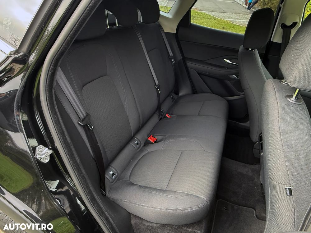 Jaguar E-Pace D150 - 5