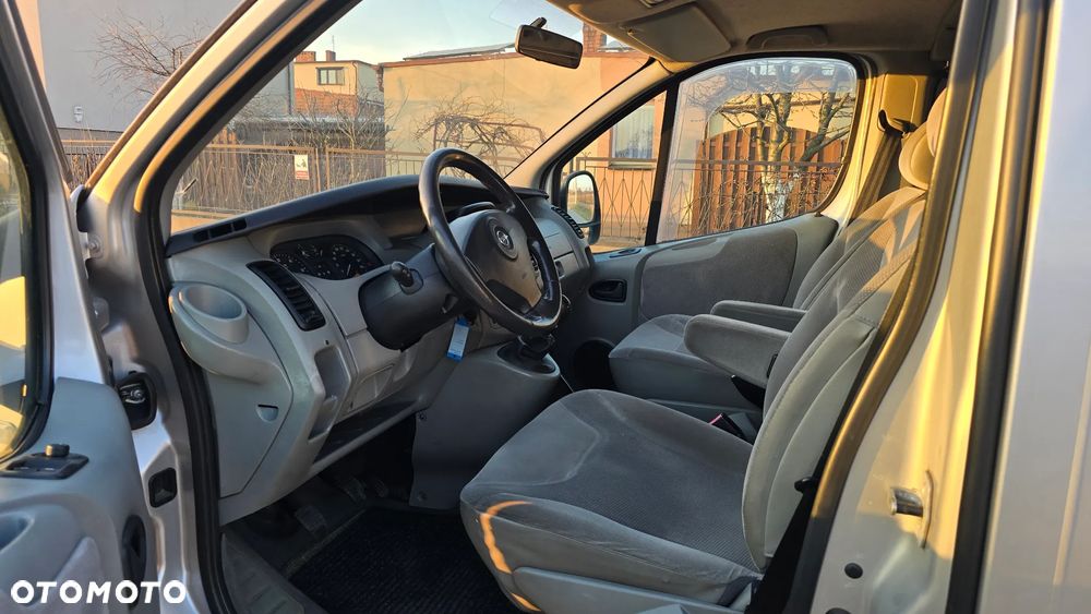 Opel Vivaro L1H1 - 12