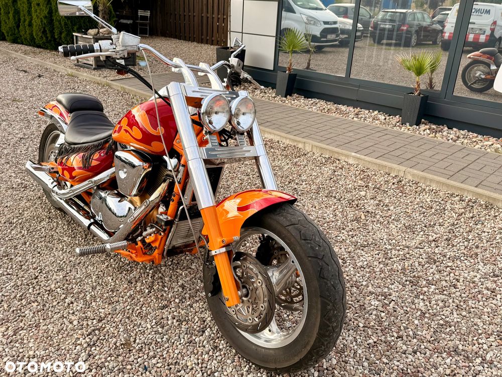 Suzuki Intruder - 6