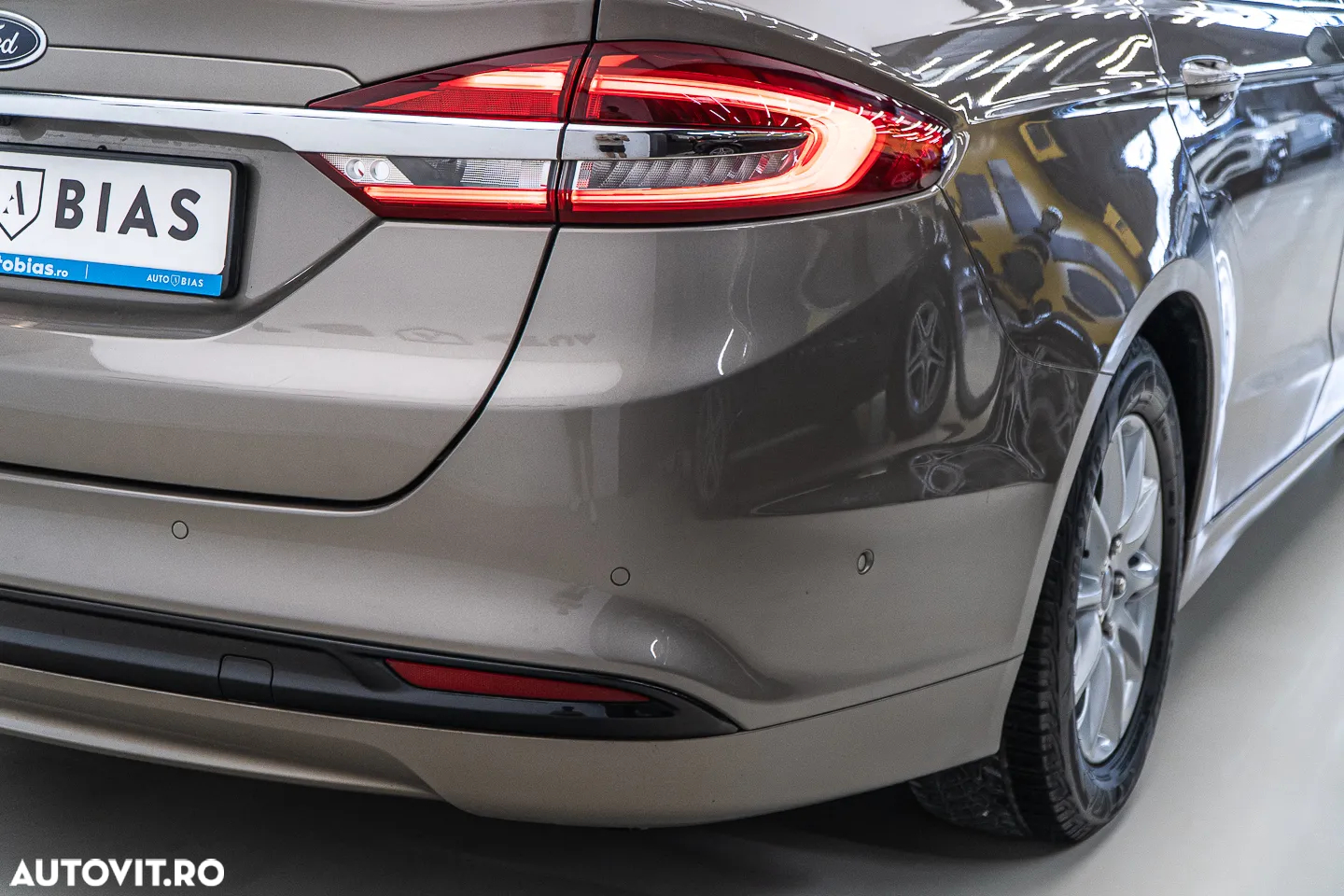 Ford Mondeo 2.0 Ti-VCT Hybrid Titanium - 37