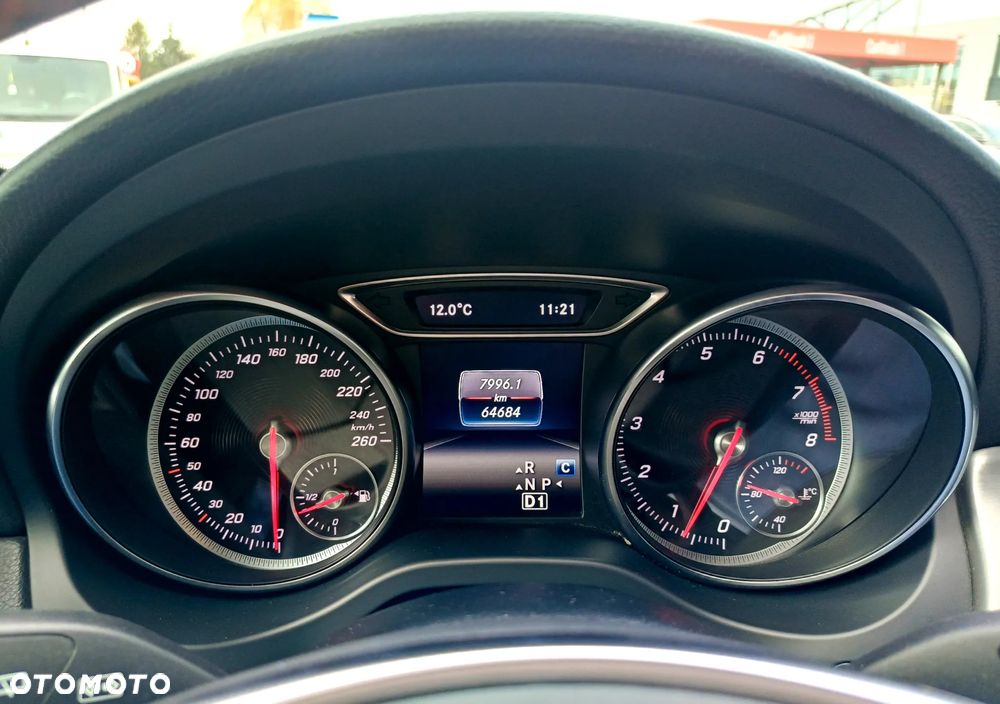 Mercedes-Benz GLA 200 7G-DCT AMG Line - 16