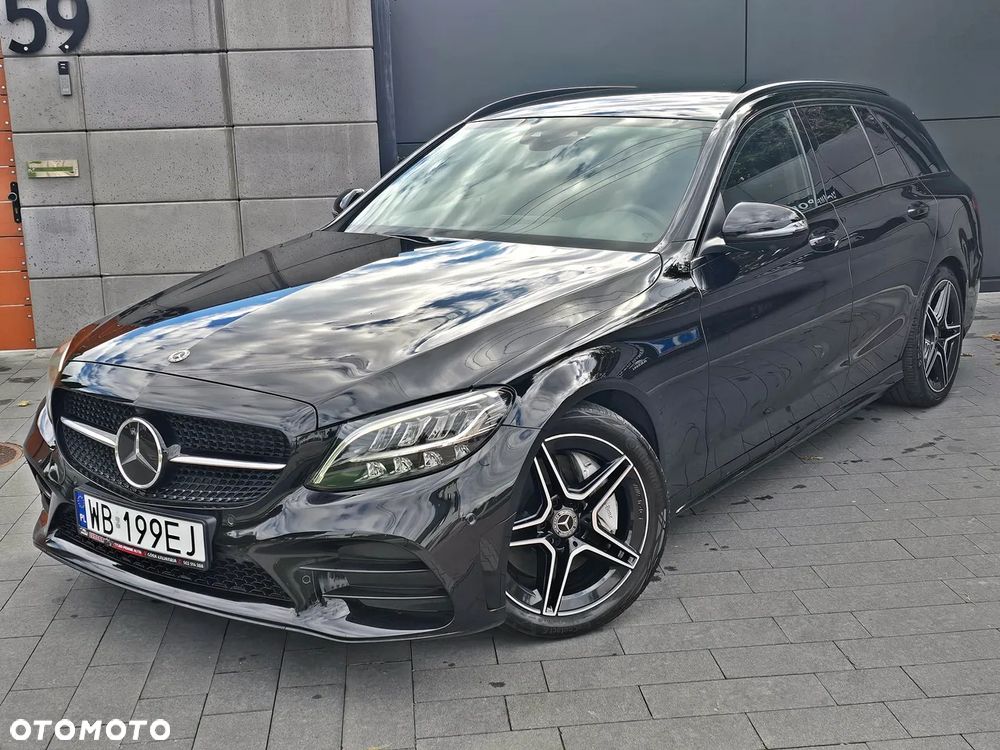 Mercedes-Benz Klasa C 300 4Matic 9G-TRONIC Night Edition - 4