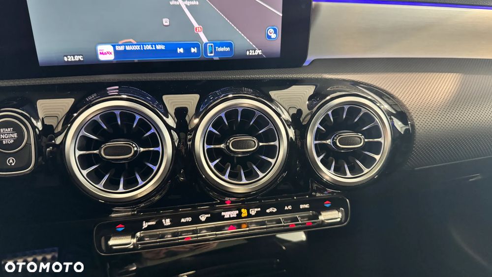 Mercedes-Benz CLA 200 AMG Line 7G-DCT - 26