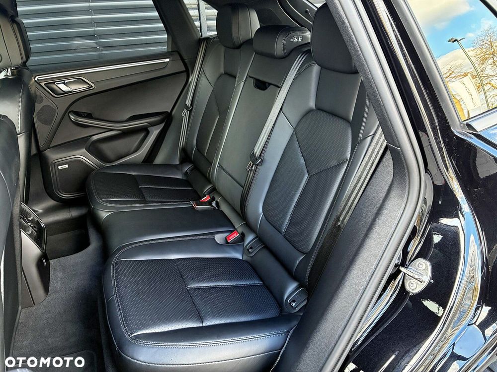 Porsche Macan - 19