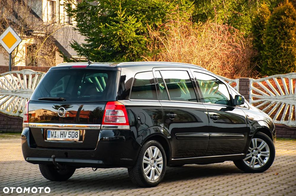 Opel Zafira - 15
