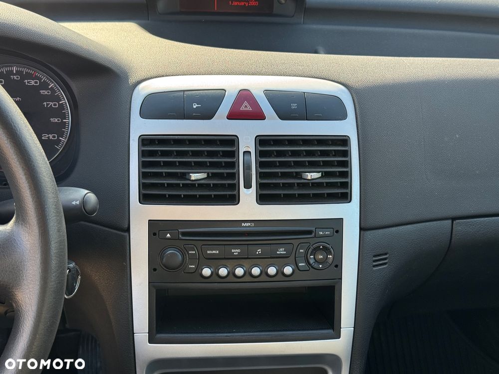 Peugeot 307 1.4 XR - 26