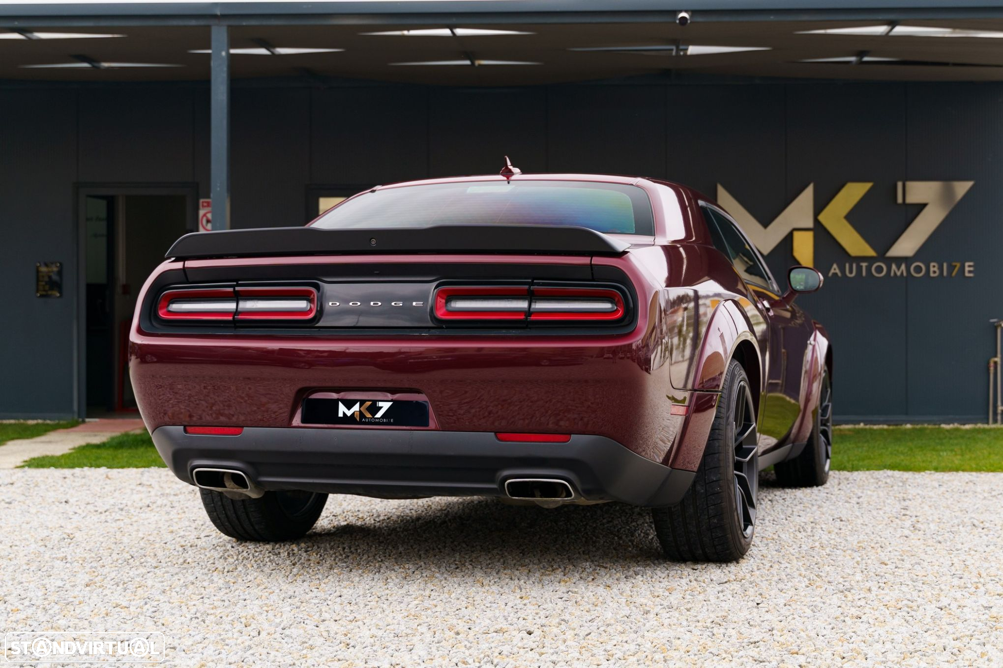 Dodge Challenger Auto SXT Plus - 5