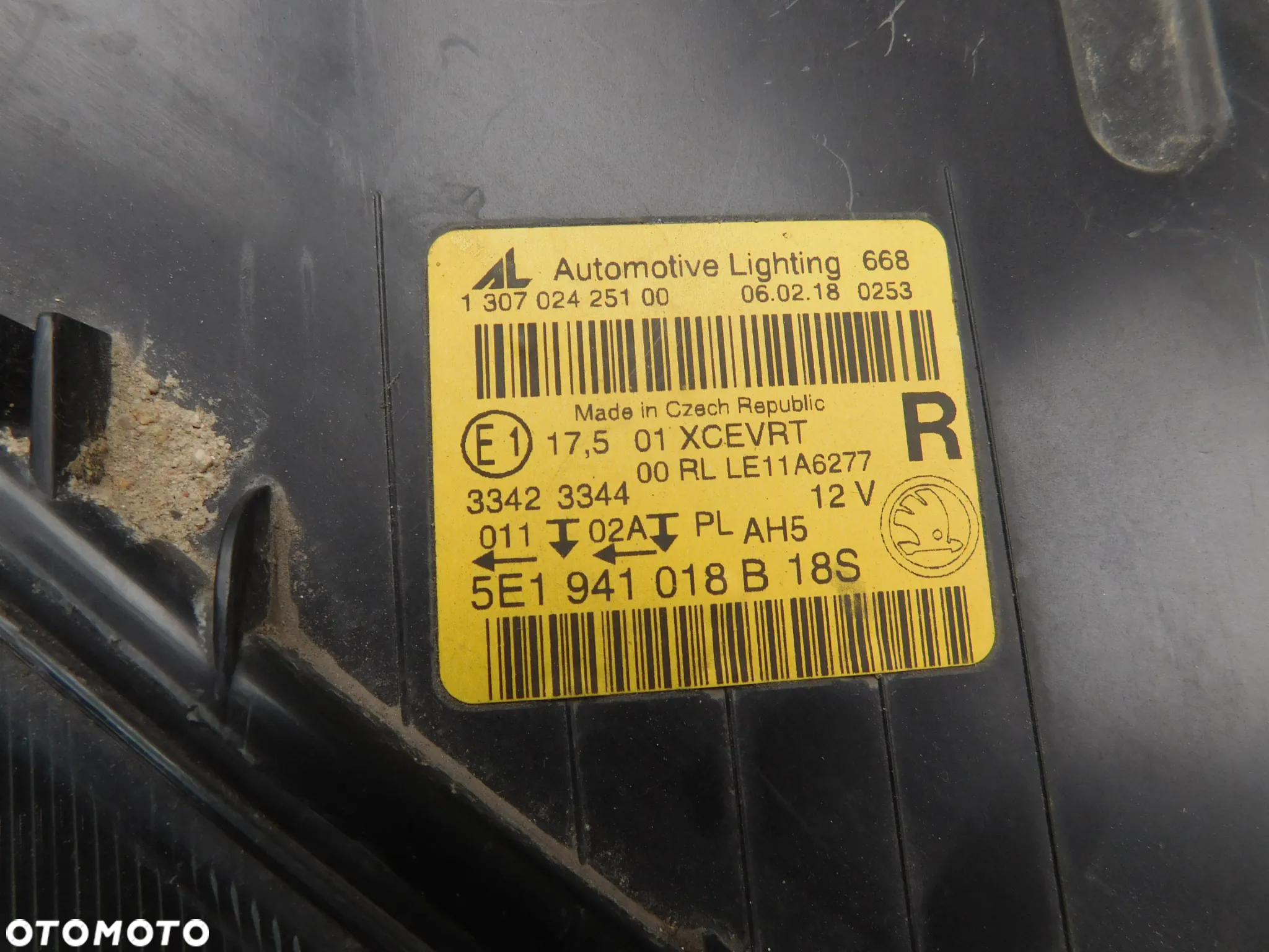 lampa prawa przód SKODA OCTAVIA III XENON SKRĘTNY EUROPA - 18
