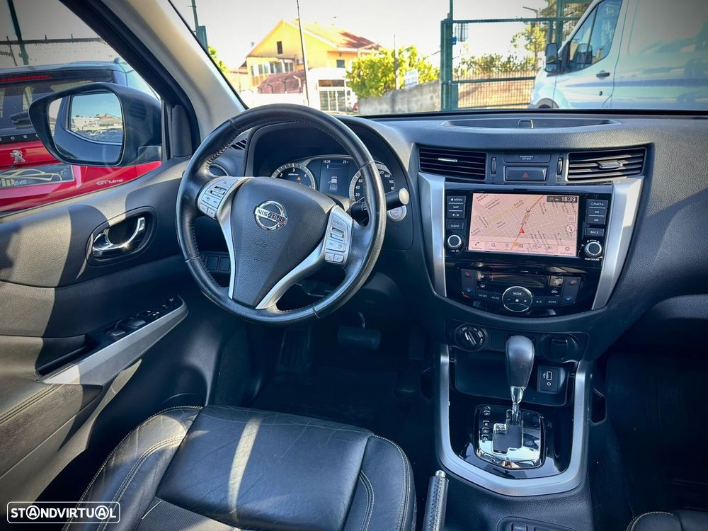 Nissan Navara 2.3 dCi CD 4WD N-Guard Auto - 12