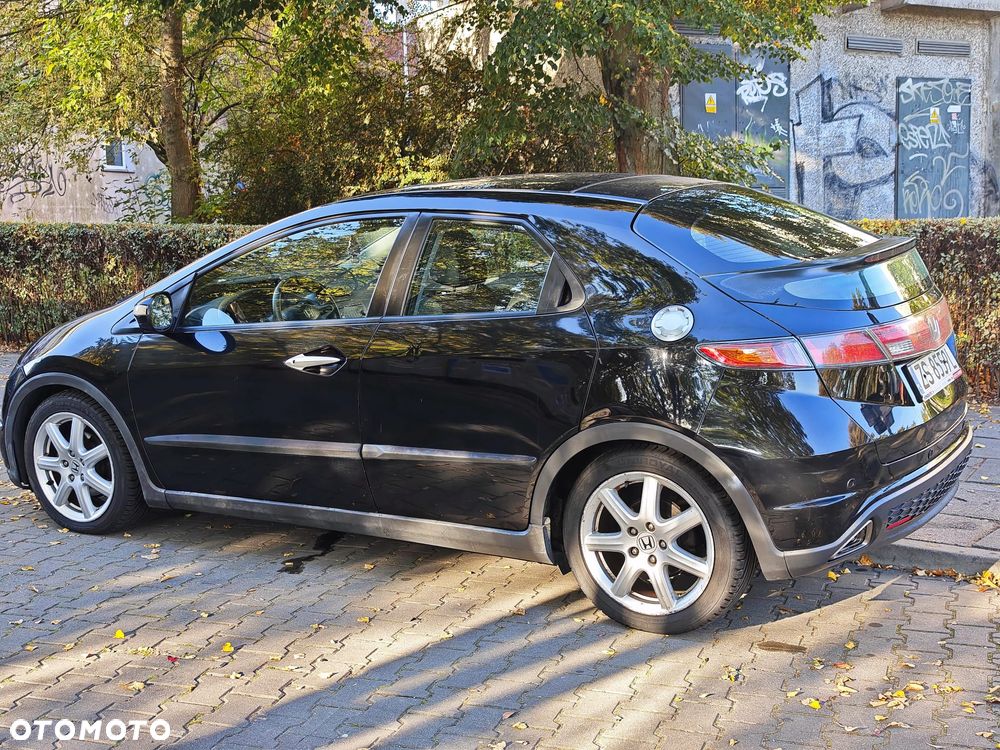 Honda Civic 1.8 Comfort - 21