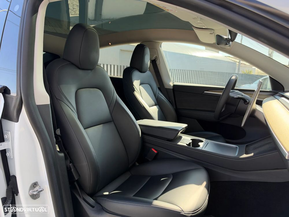 Tesla Model Y RWD - 13
