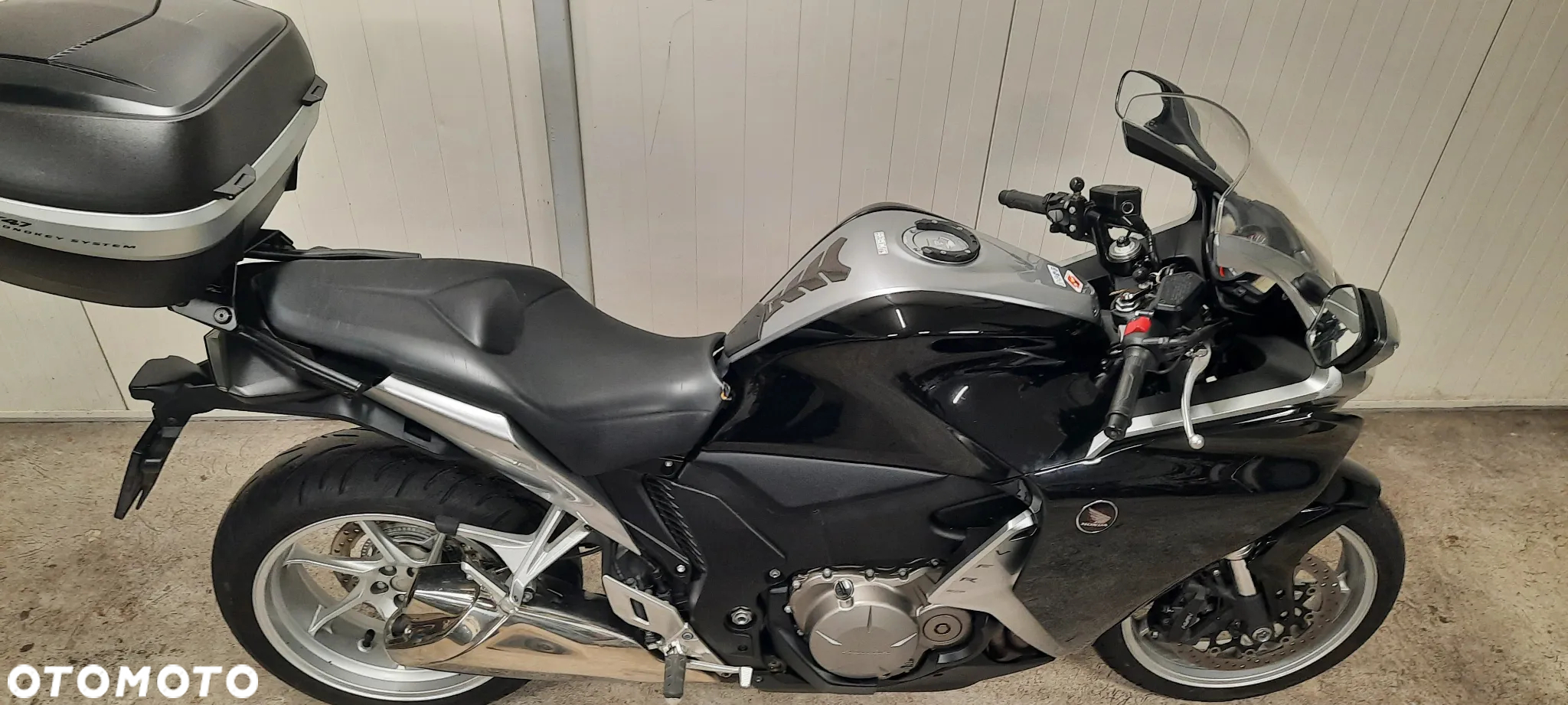 Honda VFR - 5