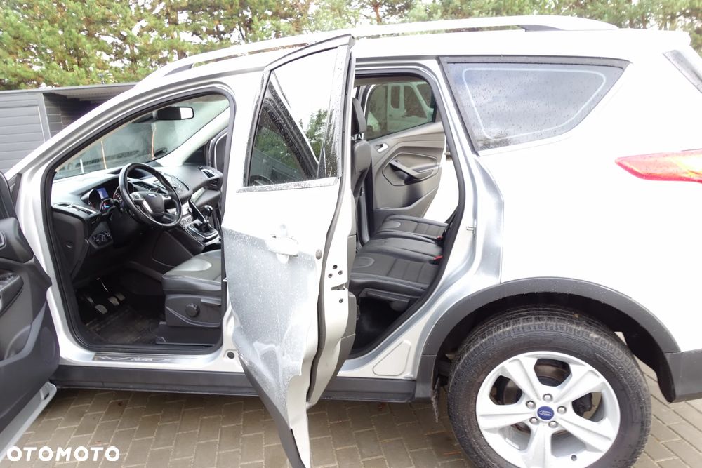 Ford Kuga 1.5 EcoBoost 2x4 Trend - 18