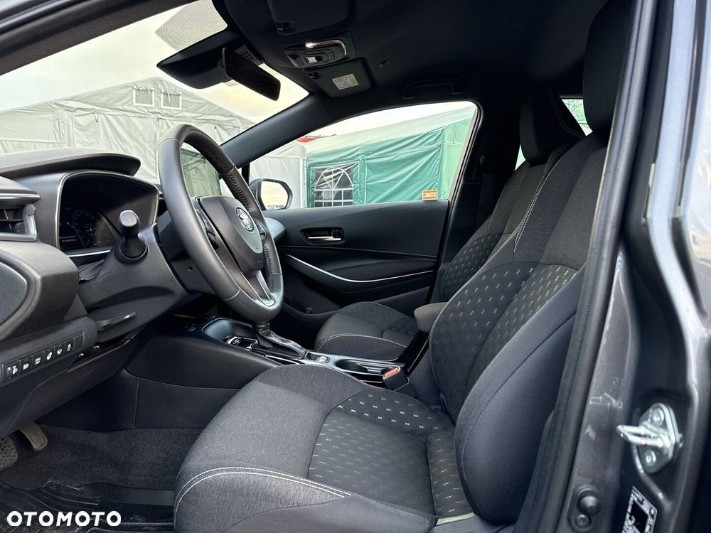 Toyota Corolla 1.8 Hybrid Comfort - 17