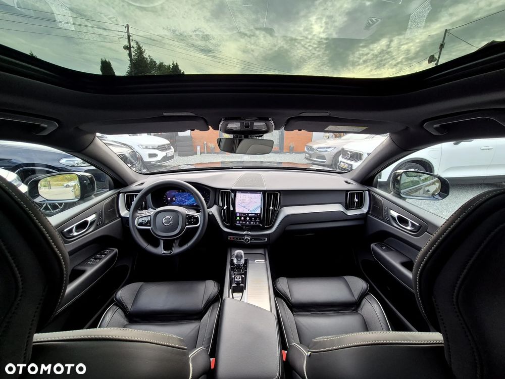 Volvo XC 60 B4 D AWD Ultimate Dark - 7
