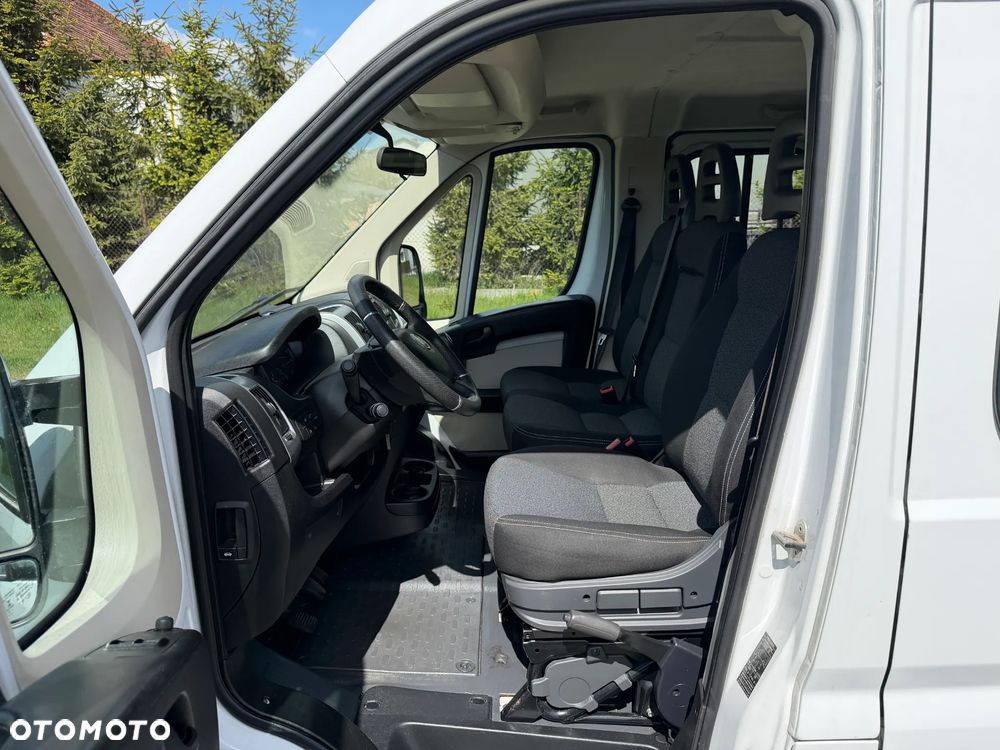 Fiat Ducato * DOKA / Brygadówka * 2.3 / 130KM * Skrzyniowy * 7 Osób * - 24